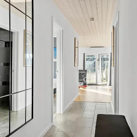 3 Bedroom Beautiful In Apartment